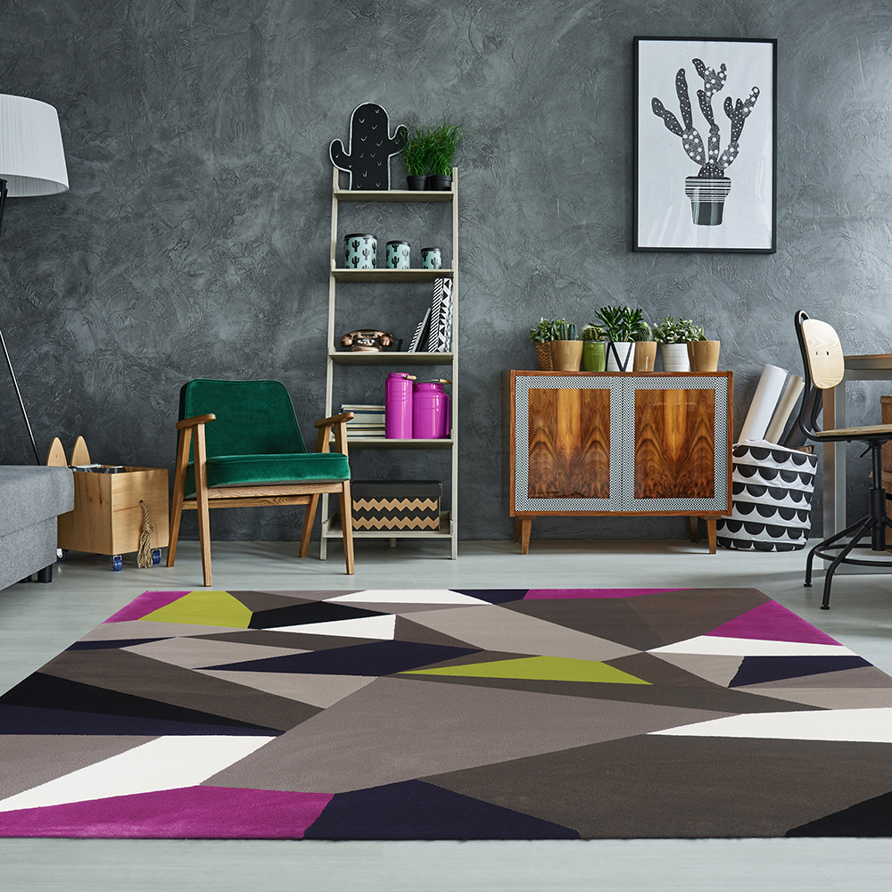 Hand tufted wool carpet with geometric pattern Prisma